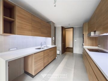 Depto en venta de 3 dorm +salita + jardines+ zócalo