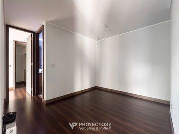 Depto en venta de 3 dorm +salita + jardines+ zócalo