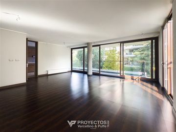 Depto en venta de 3 dorm +salita + jardines+ zócalo