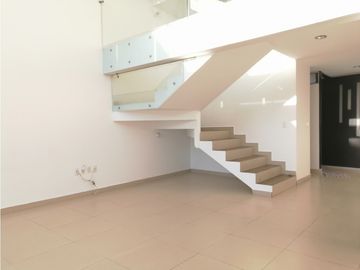 CASA EN VENTA CON ROOF GARDEN EN EL REFUGIO EL MARQUES QUERETARO GAA