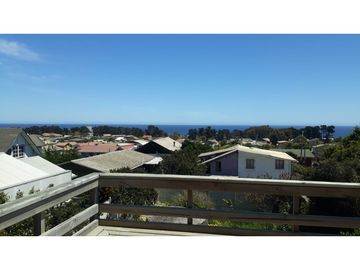 Mística y Maravillosa Casa con Vista al Mar, El Quisco