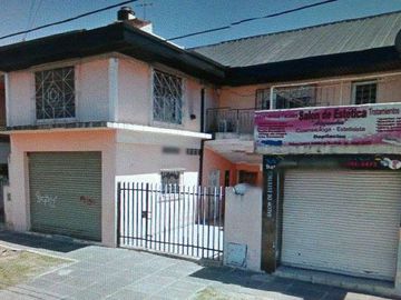 Casa en venta en Isidro Casanova