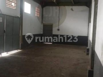 Gudang Siap Pakai di Ciangsana, Gn Putri, Bogor.