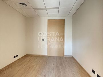 Edificio REITZ III/ Metro El Salto/ Calle Limache/10