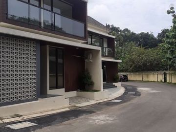 RUMAH SHM SIAP HUNI GUNUNG PATI BAGUS SEKALI