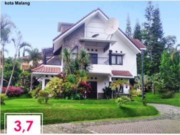 Rumah Villa + Kolam Luas 722 di Kusuma Agro kota Batu Malang
