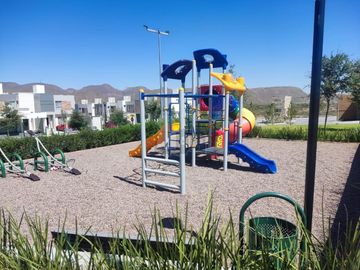 Casa en venta al poniente de Saltillo Villas Castellana modelo millán 2