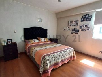 VENTA DE DEPARTAMENTO EN LINCE