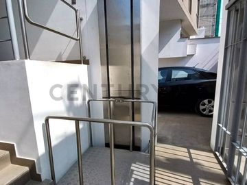 VENTA DE DEPARTAMENTO EN LINCE