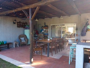 VENTA CASA 4 AMBIENTES EN DIQUE LUJÁN