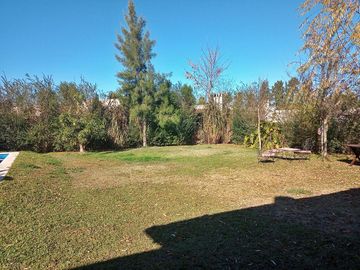 VENTA CASA 4 AMBIENTES EN DIQUE LUJÁN