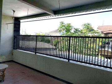 RUMAH KUTISARI INDAH BARAT WONOCOLO JEMURSARI