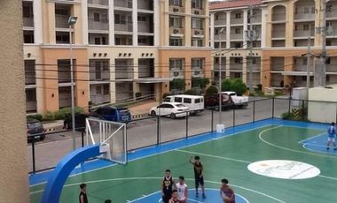 2 BR Condo Near SM Hypermarket Eastwood BGC SM Megamall Ortigas