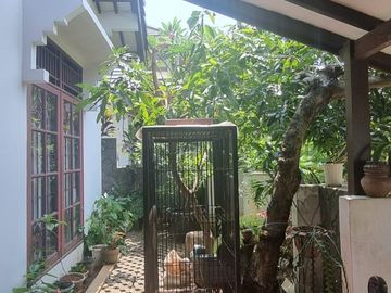 Dijual Rumah Strategis Harga Menarik Di Bintaro Sektor 5