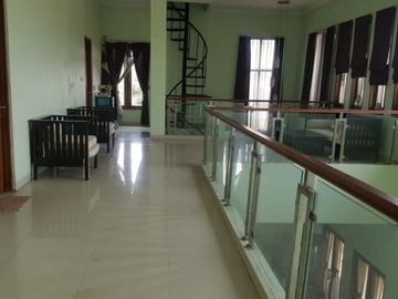 Rumah di Lenteng Agung, 2Lt, Hal. Luas, dlm Private Cluster