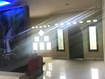 [FB1CD4] For Sale 4 Bedroom House, 200m2 - Taman Adiyasa Housing