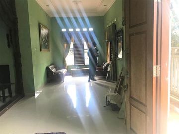 [FB1CD4] For Sale 4 Bedroom House, 200m2 - Taman Adiyasa Housing