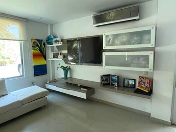 casa en venta en vía cartagena. Cod V25032