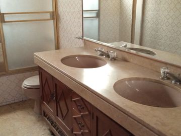 CASA EN VENTA, CAMACHO, 1043 M2 DE TERRENO