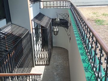 CASA EN VENTA, CAMACHO, 1043 M2 DE TERRENO