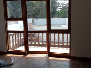 CASA EN VENTA, CAMACHO, 1043 M2 DE TERRENO