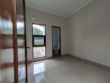 RUMAH ETNIK 3 KAMAR DEKAT BANDARA NYIA YOGYAKARTA