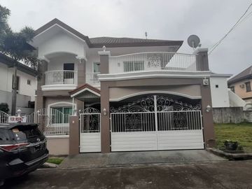 Semi-Furnished House for RENT in Hensonville Angeles City Near Clark