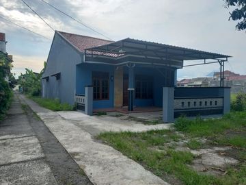 Rumah Klaten Tengah Siap Huni