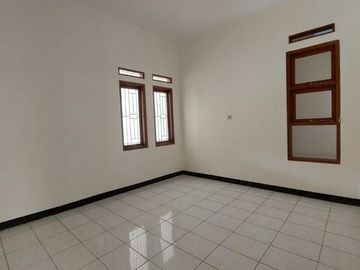Rumah Terawat Di Batu Indah Dkt Batununggal Buah Batu