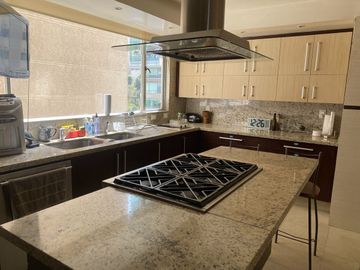 DEPARTAMENTO EN VENTA EN BOSQUES DE LAS LOMAS BOSQUE  ALTO