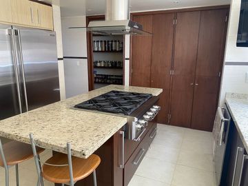 DEPARTAMENTO EN VENTA EN BOSQUES DE LAS LOMAS BOSQUE  ALTO