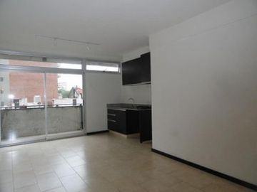 1 AMBIENTE AL FRENTE CON BALCON1 AMBIENTE AL FRENTE CON BALCON