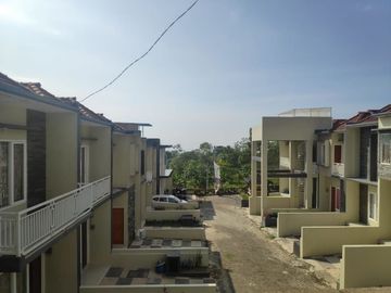 RUMAH BERKONSEP VILLA DI JANTUNG KOTA BATU SKEMA SYARIAH | 0