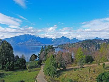 Parcelas con vista y acceso al Lago Ranco