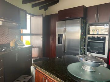 i3 vende o arriendo  casa en nayon