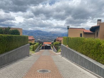 i3 vende o arriendo  casa en nayon