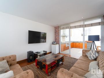 VENTA HERMOSO PENTHOUSE CON TERRAZA,  PISCINA Y PARRILLA EN SAN ISIDRO