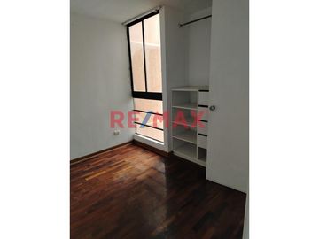 ¡Tu nuevo hogar te espera!

Este increíble departamento de 3 dormitorios es perfecta para ti y tu familia.

Ubicado en el 3er piso
Espacios ampli
