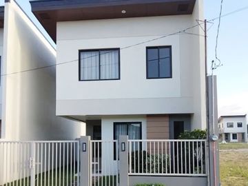 SOUTHVIEW HOMES | CALENDOLA - Affordable House and Lot