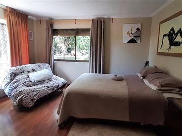 Casa en venta de 5 dorm. en Calera de Tango