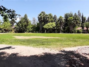 Casa en venta de 5 dorm. en Calera de Tango