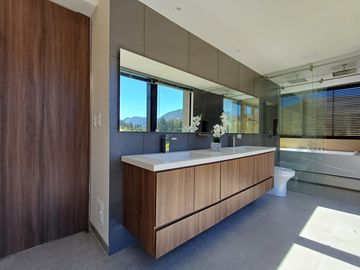 casa en arriendo en valle alto. Cod A8002789