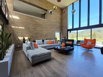 casa en arriendo en valle alto. Cod A8002789