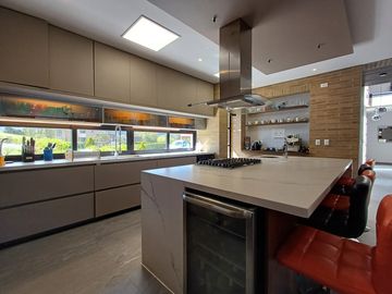 casa en arriendo en valle alto. Cod A8002789