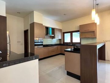 DIJUAL RUMAH LUAS dgn S.POOL di Jl BENDA RAYA / KEMANG, AMPERA