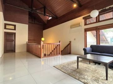 DIJUAL RUMAH LUAS dgn S.POOL di Jl BENDA RAYA / KEMANG, AMPERA