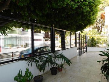 casa en venta en crespo. Cod V88666