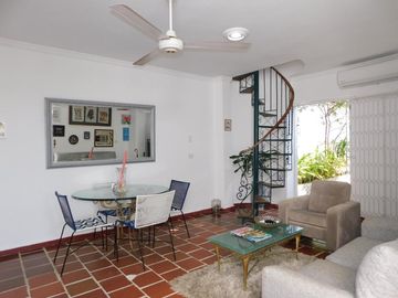 casa en venta en crespo. Cod V88666