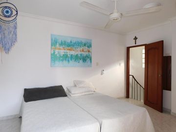 casa en venta en crespo. Cod V88666