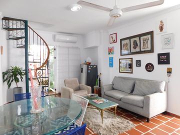 casa en venta en crespo. Cod V88666